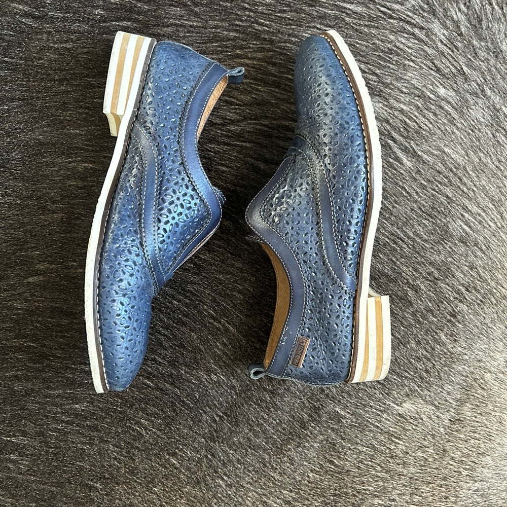 Pikolinos Perforated Leather Slip On Oxford Style